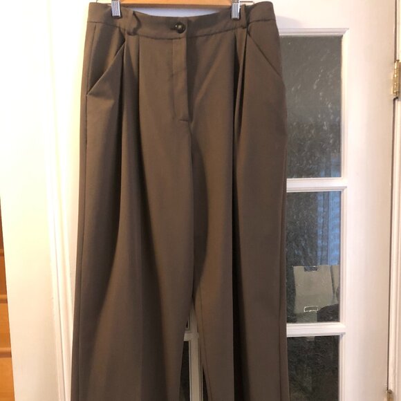 Massimo Dutti Elegant Pleated Wide-Leg Trousers – Olive Brown - Picture 1 of 4